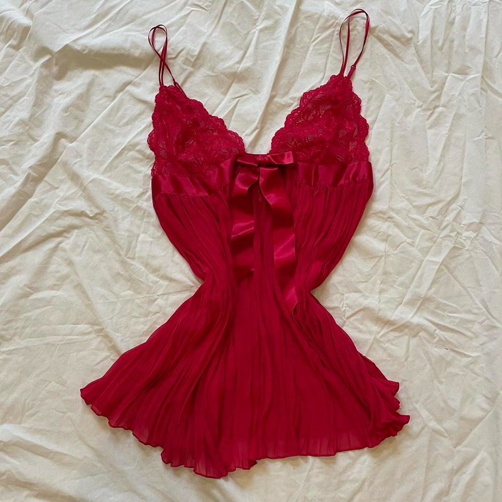 victoria’s Secret red pleated baby doll slip dress mini dress dainty ribbon bow